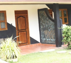 Номер Deluxe в Eco Hotel Black & White - Anuradhapura