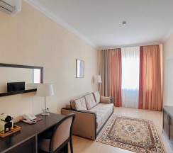 Номер люкс улучшенный в Мезонин