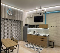 [1] Студия с патио и отдельным входом в Loft