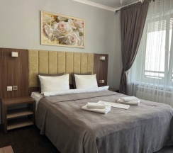 Двухместный стандарт с балконом в Шатун