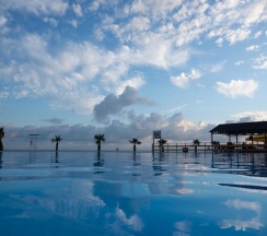 ​2-МЕСТНЫЙ СТАНДАРТ (1 ЛИНИЯ ОТ МОРЯ - первые 3 ряда коттеджей) в Тамыш