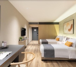 Трёхместный номер Luxury в Dash Living on Prat