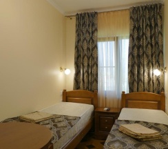 Двухместный номер Superior с видом на сад 2 отдельные кровати в Гагра