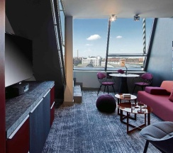 Двухместный полулюкс двуспальная кровать в Sofitel Munich Bayerpost