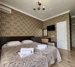 Двухместный номер Comfort с балконом и с красивым видом из окна двуспальная кровать в Тропики