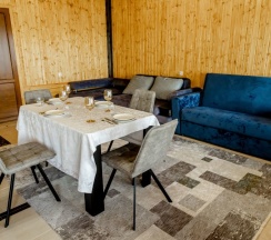 Люкс номер с прямым видом на море на 4-5 человек. в Golden beach