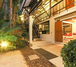 Двухместная вилла двуспальная кровать в Kata Tranquil Villa