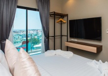 Люкс с 2 комнатами в Triple L Hotel Patong Beach