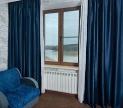 Номер люкс №207 в Hotel central