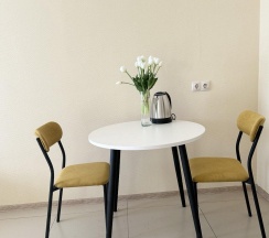 Трехместный номер с двуспальной и полутора спальной кроватью в Дисней