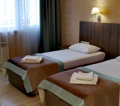 Полулюкс с балконом в Shamsi hall