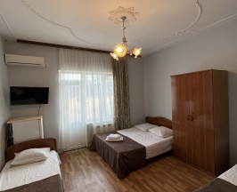 Четырехместный стандарт с балконом в ЭльМар