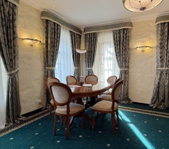 Двухкомнатный люкс «Президент» с сауной в Old Estate Hotel&SPA