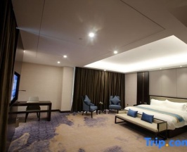 Двухместный номер Deluxe двуспальная кровать в Lidu International Hotel
