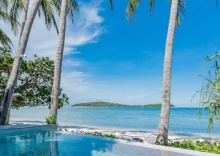 Вилла с балконом и beachfront в La Vida Samui