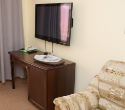 Люкс с балконом, 50м2 в Лотос