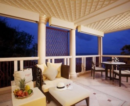 Двухместный номер Premium Deluxe с балконом двуспальная кровать в Отель Centara Grand Beach Resort Phuket 