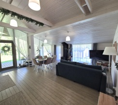 Дом в Дубльдом у леса