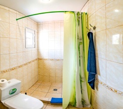 4-х местный номер с балконом в Ростовчанка