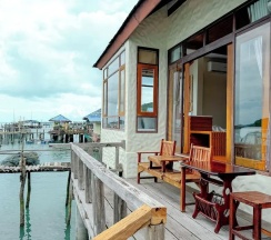 Вилла с балконом и с видом на море в Salakphet Resort