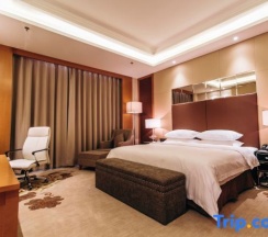 Люкс Deluxe в Zhenhua Xinyue International Hotel