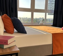 Трёхместные апартаменты c 1 комнатой с красивым видом из окна в Квартира 3-местный Апарт Гарантия Prime