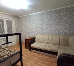 Квартира в Апартаменты на 4-й микрорайон, 7