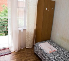 Трёхместный номер Economy рядом с пляжем в На Красной