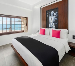 Вилла с балконом и рядом с пляжем в Pavilion Samui Pool Residence