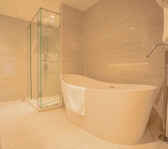 Люкс с 2 комнатами в The Marin Phuket