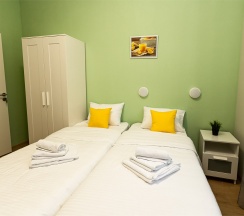 Семейный номер с общей ванной комнатой в Лимонад