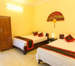 Двухместный семейный номер Standard с видом на сад в Strawberry Garden Homestay