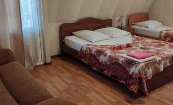 Трёхместный номер Standard с балконом и рядом с пляжем в Милана