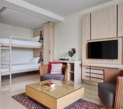 Люкс семейный Executive c 1 комнатой в Splash Beach Resort