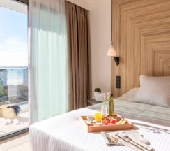 Двухместный люкс с видом на море двуспальная кровать в Bordoy Alcudia Port Suites - Adult Only
