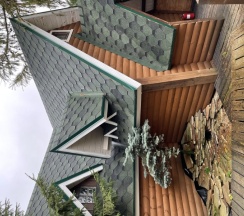 Коттедж "Лесная Хижина" 6-ти местный в Свирская