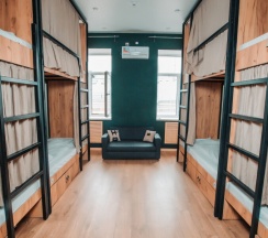 Место в 8 местной женской комнате в Heritage