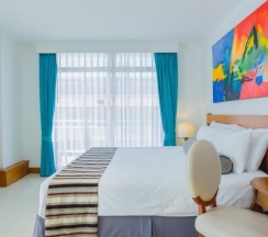 Residence с 2 комнатами с видом на сад в Waterfront Suites Phuket by Centara