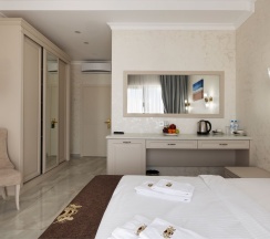 Делюкс с видом на море в Cascade Resort by Stellar Hotels