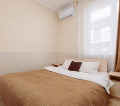 Стандарт с двуспальной кроватью и кухней ( на два номера ) для 2 гостей в Дельфин парк