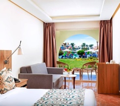 Двухместный номер Deluxe двуспальная кровать в Pickalbatros Dana Beach Resort - Hurghada