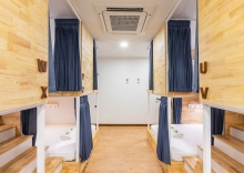 Кровать в общем номере в Sleep Z Hostel by Icon Park