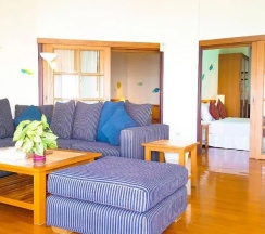 Люкс Cliff Beach с 2 комнатами в Birds and Bees Resort