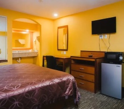 Номер Standard в Express Inn Gulf Bank