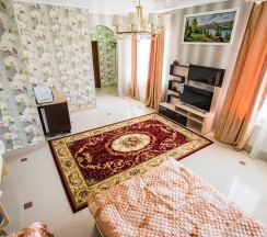 Номер люкс с 2 односпальными кроватями в Атлас