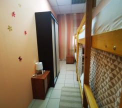 Стандартный четырехместный номер в Marseille