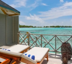 Двухместное бунгало Water (двуспальная кровать) в Курорт Cinnamon Dhonveli Maldives