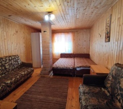 Персиковый дом в Илвас