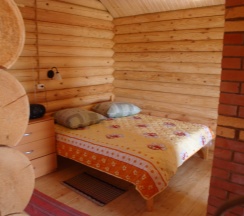 Трёхместный коттедж рядом с пляжем в Плещеево