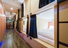 Кровать в общем номере в Matchbox Bangkok Hostel